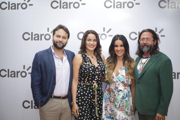 Post Frank, Mildred Quiroz, Catherine Siachoque y Rafi Mercado