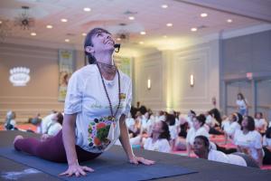 Supermercados Nacional celebra segunda edición de Yoga Master Class
