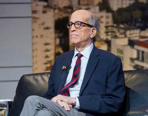 Max Puig.