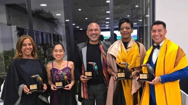 Mayra De Peña, María Mercedes, Salvador Batista, Yubelkys Mejía y Juan de Dios Valentín, ganadores de Premio Pasaporte Abierto 2025.