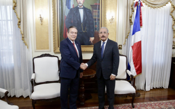 El nuevo presidente de Panamá  Laurentino Cortizo y el presidente Danilo Medina.