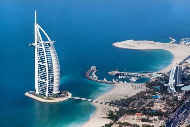 Qatar y Dubái buscan hasta 70% de profesionales mujeres para apertura de hoteles de superlujo
