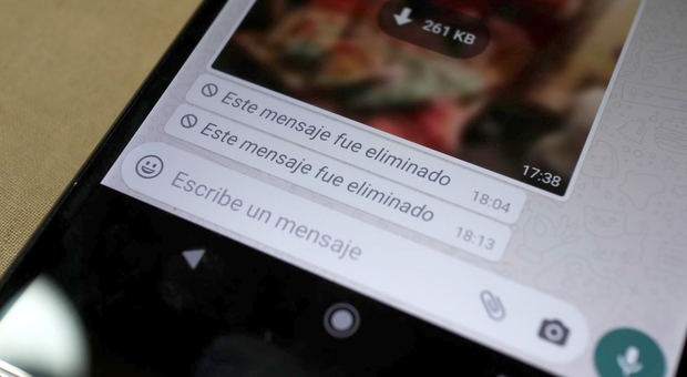 Ahora WhatsApp permite recuperar un mensaje eliminado por error.