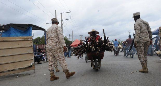 Militares en la frontera. 