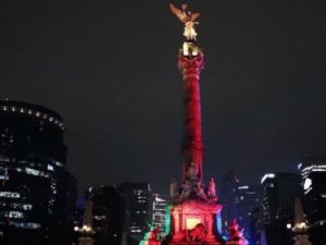 Ciudad de México ilumina sus monumentos emblemáticos para celebrar sede 2026