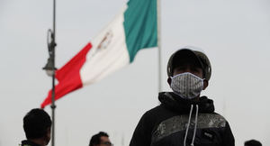 Salud y economí­a peligran en México tras dos meses de primer caso de COVID-19