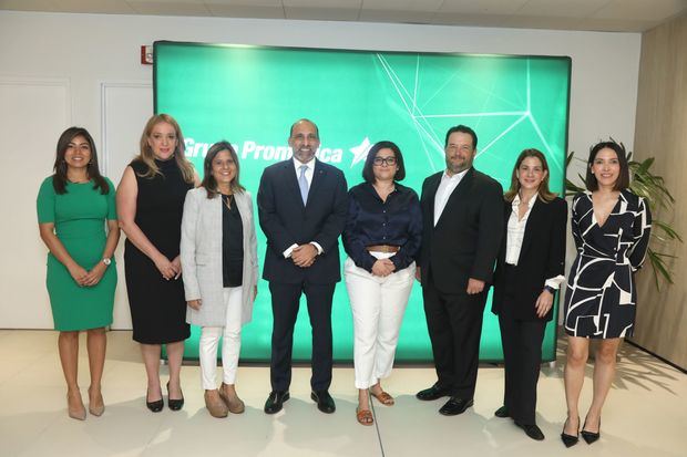 Miembros de Grupo Promerica.