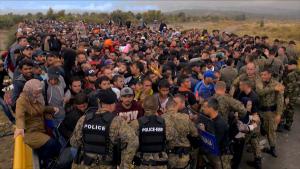 ACNUR: Europa no está desbordada por refugiados, lo están los países vecinos