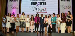 Ministerio de Deportes distingue a atletas destacadas