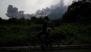 Al menos siete muertos deja erupción del volcán de Fuego en Guatemala