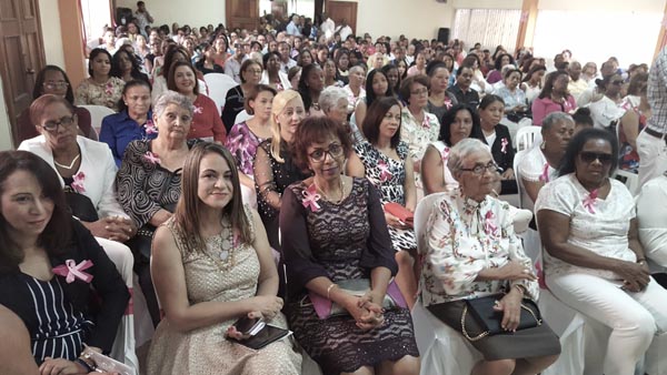 Fulcar reconoce 57 mujeres meritorias de Provincia Peravia