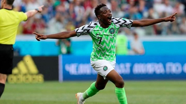 Nigeria vence 2-0 a Islandia y sigue adelante en Rusia 2018
