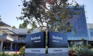 Desarrollador de aplicación se considera chivo expiatorio de Facebook y Cambridge Analytica