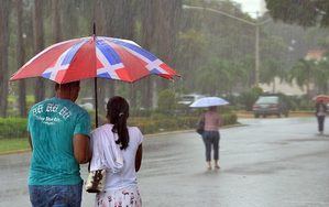 Chubascos y tronadas dispersas …onda tropical se aproxima hoy al país