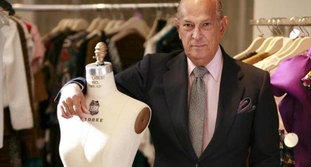 Fallecido diseñador Dominicano Oscar de la Renta.