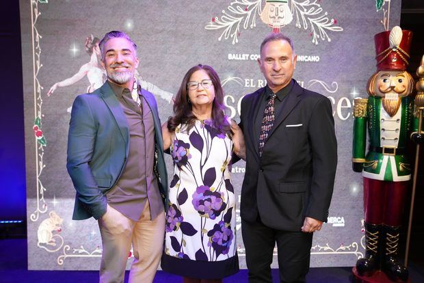 Pablo Pérez, Sarah Esteva y Carlos Veitía.