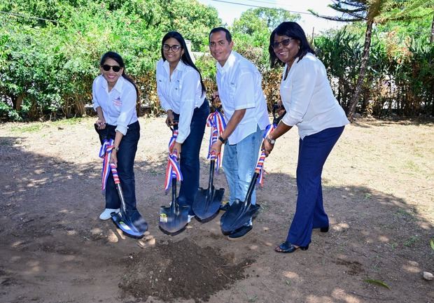 Un nuevo espacio para el bienestar de los envejecientes en Los Bajos de Haina.