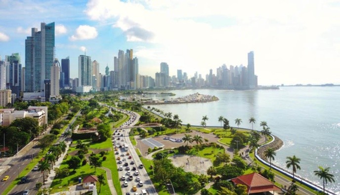 Avanza la reapertura en Panamá con el comercio muy golpeado por la pandemia