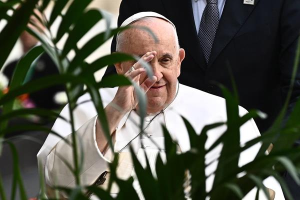 El Papa recuerda que todos los inmigrantes abandonan su tierra 