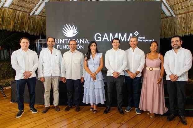 Fundación Puntacana y Gamma Asset Management firman alianza.