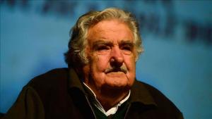 FARC se reúne con Mujica para revisar avances en implementación de la paz