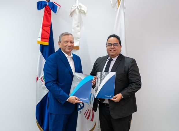 Refidomsa e Incabide formalizan acuerdo para la administración de estaciones de combustible incautadas.