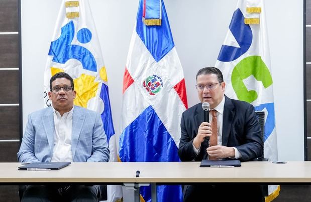 Carlos Pimentel y Yayo Sanz Lovatón.