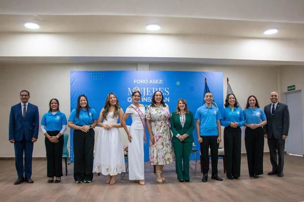 Durante el desarrollo del conversatorio, las panelistas compartieron sus trayectorias, los retos que enfrentaron en sus respectivos ámbitos.