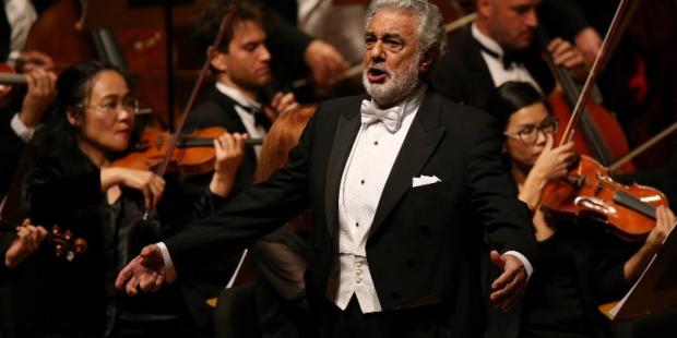 Plácido Domingo dice "estamos aquí para ser juzgados" y elogia café hondureño 