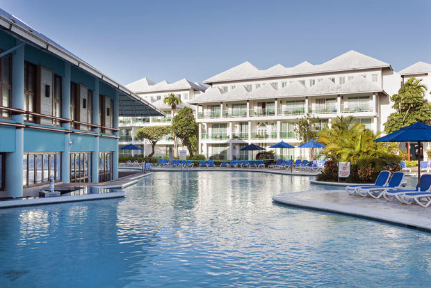 Club VIP “Select” del hotel Grand Paradise Playa Dorada entre los más populares