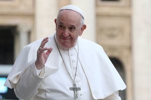 El papa destaca la importancia de relaciones "reales" sobre las "virtuales"