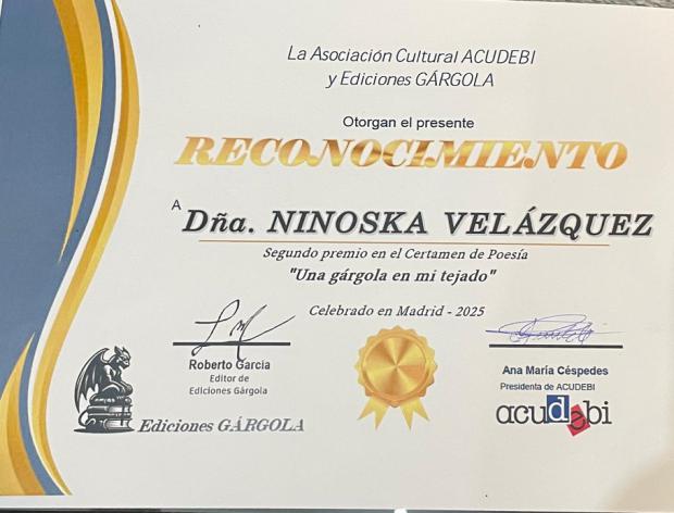 Bailarina clásica y poetisa Ninoska Velázquez obtiene galardón en España