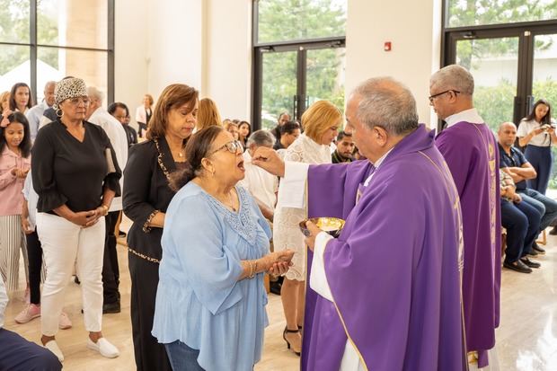 Puerta del Cielo celebró el Día de los Fieles Difuntos.