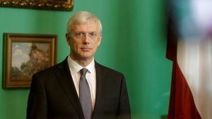 Presidente letón encarga formar gobierno a candidato de partido minoritario 