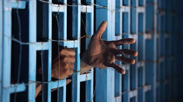 Condenan a 10 años de prisión a acusado de violar menor que contactó en redes