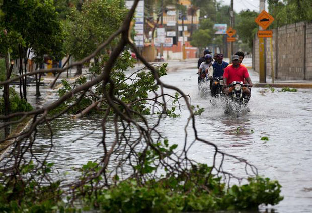 Las lluvias dejan 21 comunidades incomunicadas y 21 provincias en alerta.