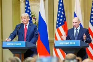 Putin asegura a Trump que está abierto al diálogo en una felicitación navideña