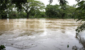 Al menos 15 comunidades aisladas por desbordamiento del Rio Yuna 