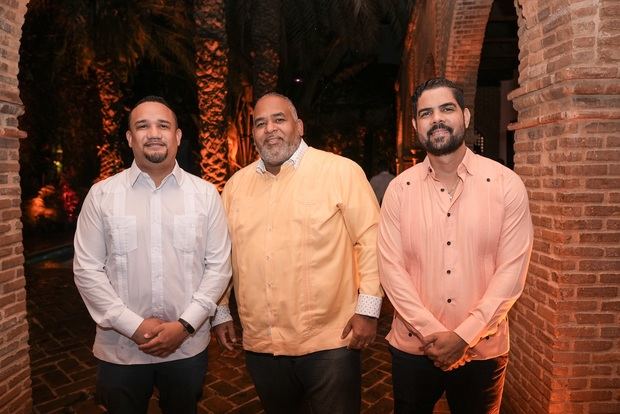 Randy Frometa, Noé Susana y Anderson Sánchez.