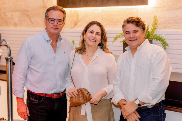 Raúl Rizek, Ivonne de Rizek y Jorge Issa