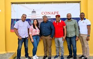 Representantes de CONAPE y autoridades en Arroyo Cano