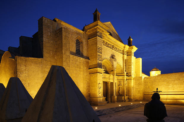 Retrato de la soledad del casco antiguo de Santo Domingo en plena pandemia