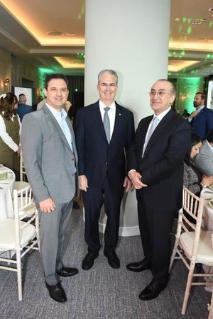 Richard Lueje, Rene Grullon y Mario Lama.
