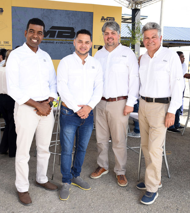 Ricky Jimenez, Pavel Salcedo, Alberto Espaillat y Carlos Espaillat.