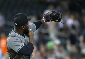 Fernando Rodney alcanza su salvamento 18