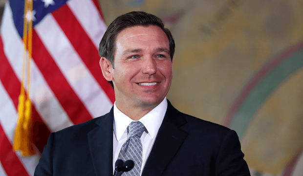 Gobernador de Florida, Ron DeSantis.