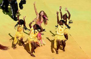 Shakira enciende la final al descanso, que se convirtió en una Super Bowl musical