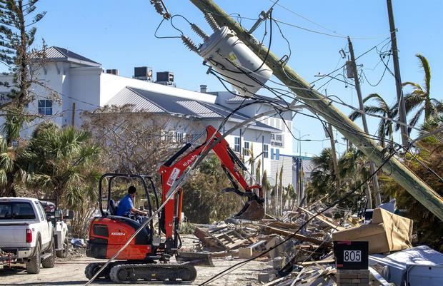 Florida informa de 58 muertes por Ian y sigue en modo de búsqueda y rescate.