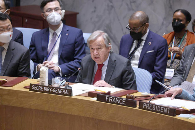 El secretario general de la ONU, António Guterres, consideró este jueves «totalmente inaceptable» que se esté poniendo sobre la mesa la posibilidad de usar armas nucleares.