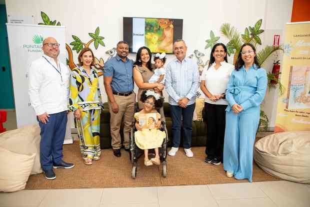 Ryan Peña, Haydee Kuret de Rainieri, familia David Bentacourt, Paul Beswick, Thais Herrera y Maridalia Altagracia.